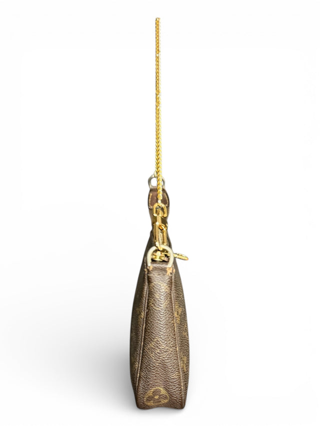 Louis Vuitton Pochette Accessoires Handtasche Monogram Braun
