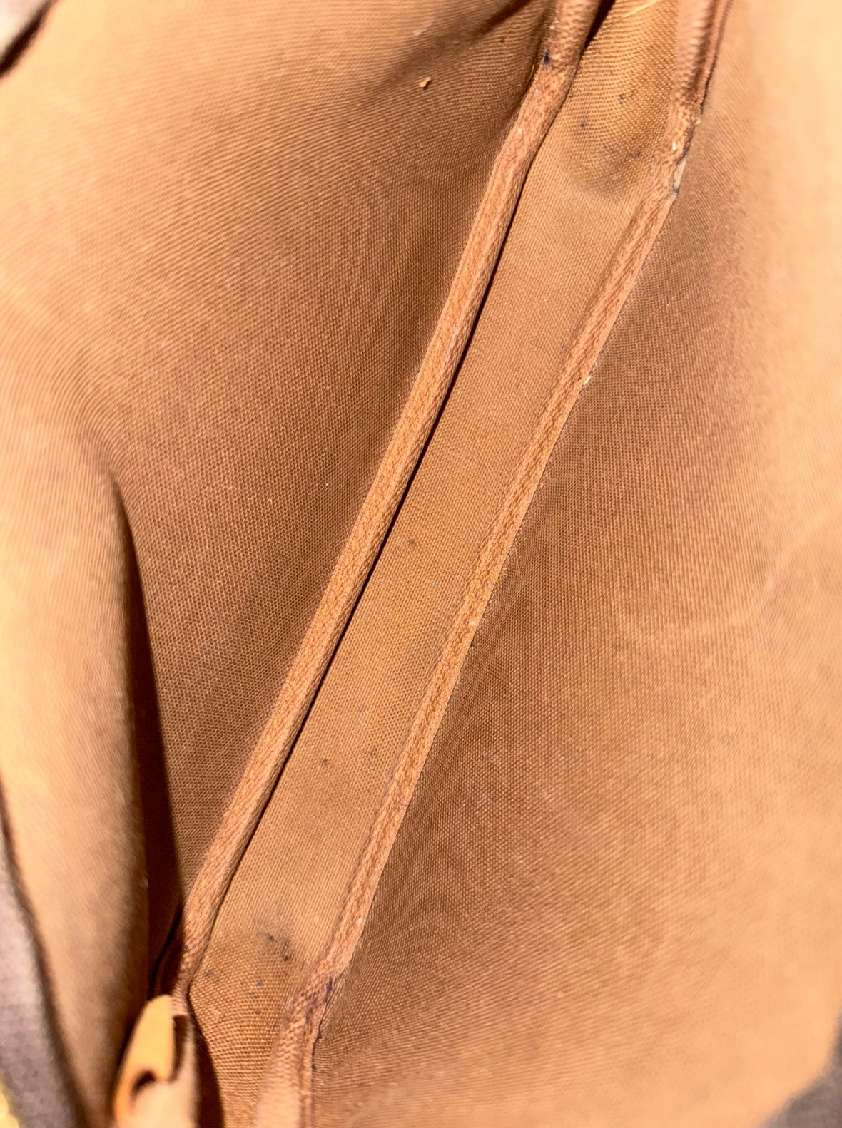 Louis Vuitton Pochette Accessoires Handtasche Monogram Braun