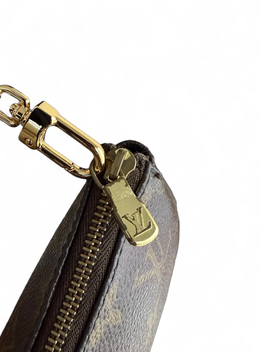 Louis Vuitton Pochette Accessoires Handtasche Monogram Braun