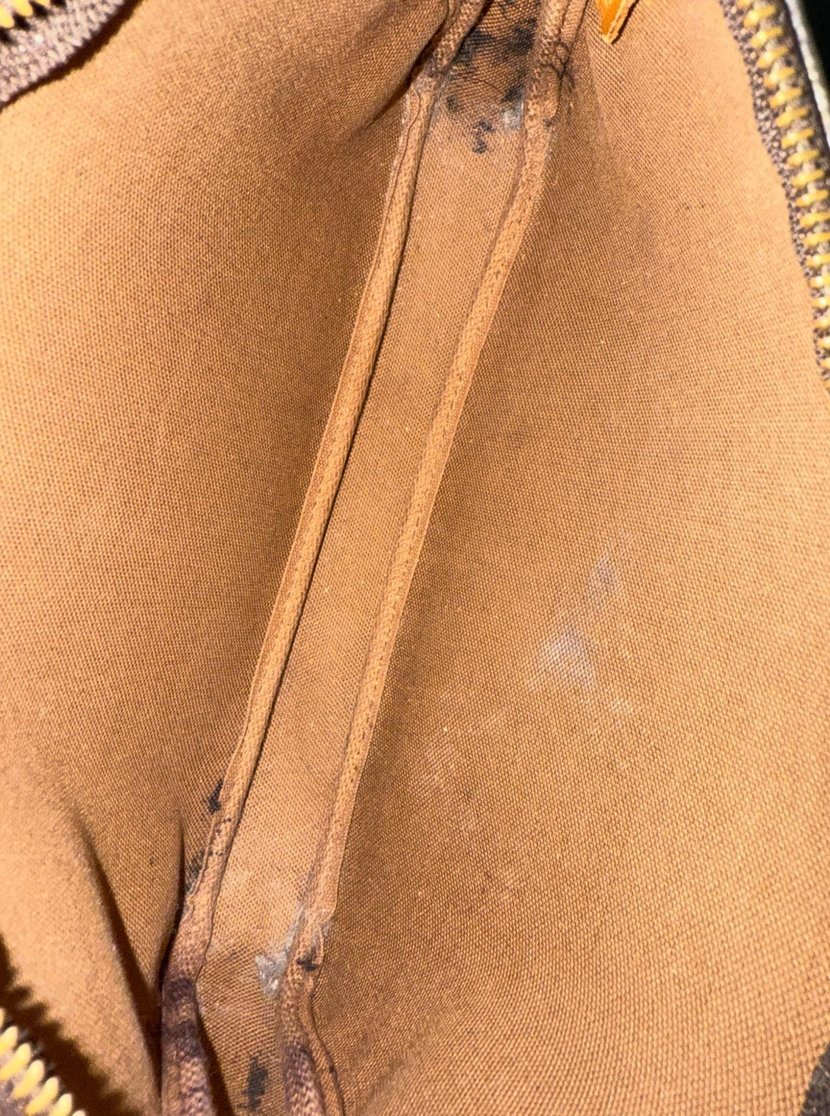 Louis Vuitton Pochette Accessoires Handtasche Monogram Braun