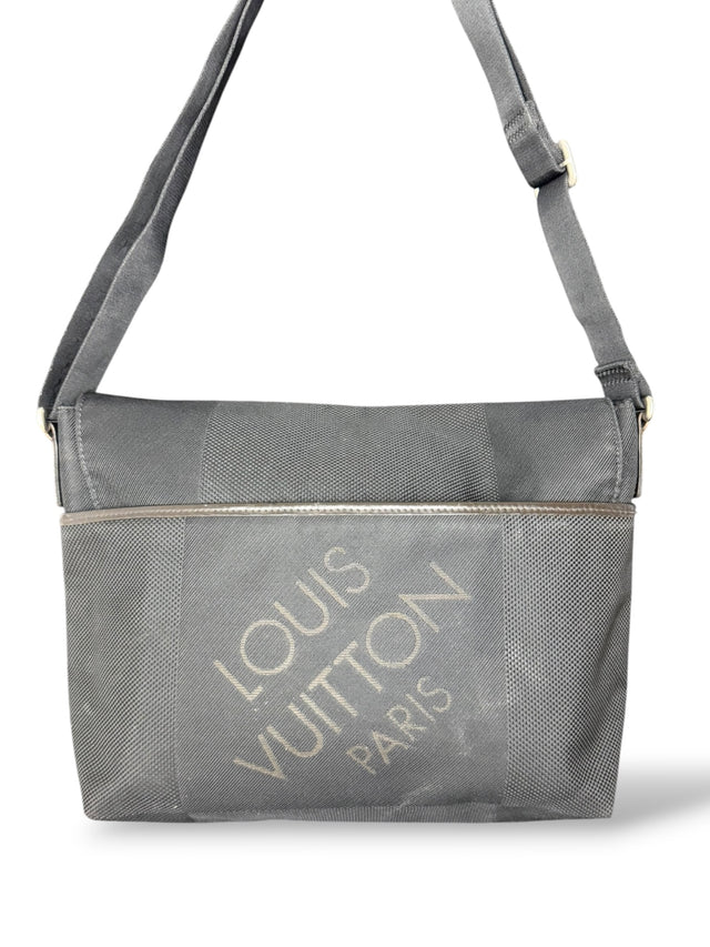 Louis Vuitton Geant Messenger Crossbody Umhängetasche