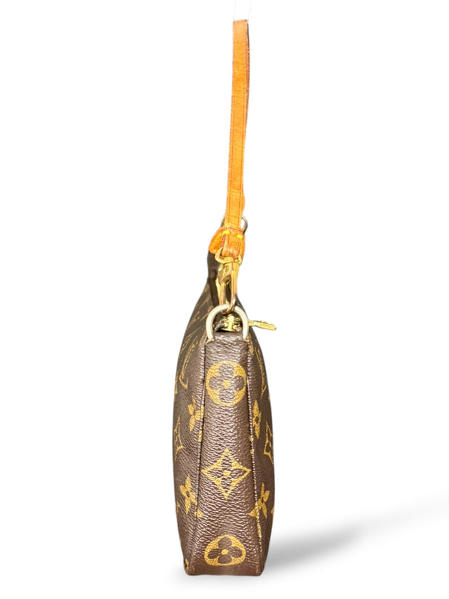 Louis Vuitton Pochette Accessoires Handtasche Monogram Braun