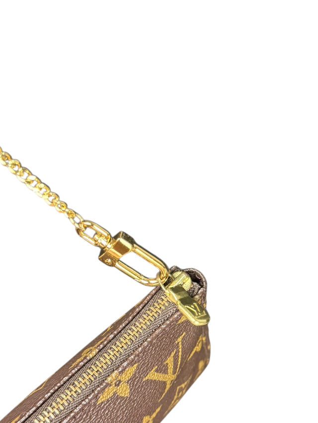 Louis Vuitton Pochette Accessoires Handtasche Monogram Braun