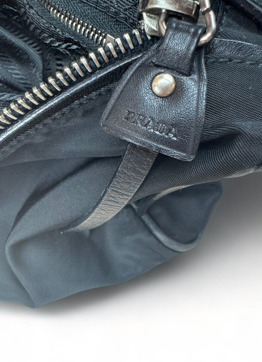 Prada Re-Nylon Edition Baguette Handtasche Schwarz
