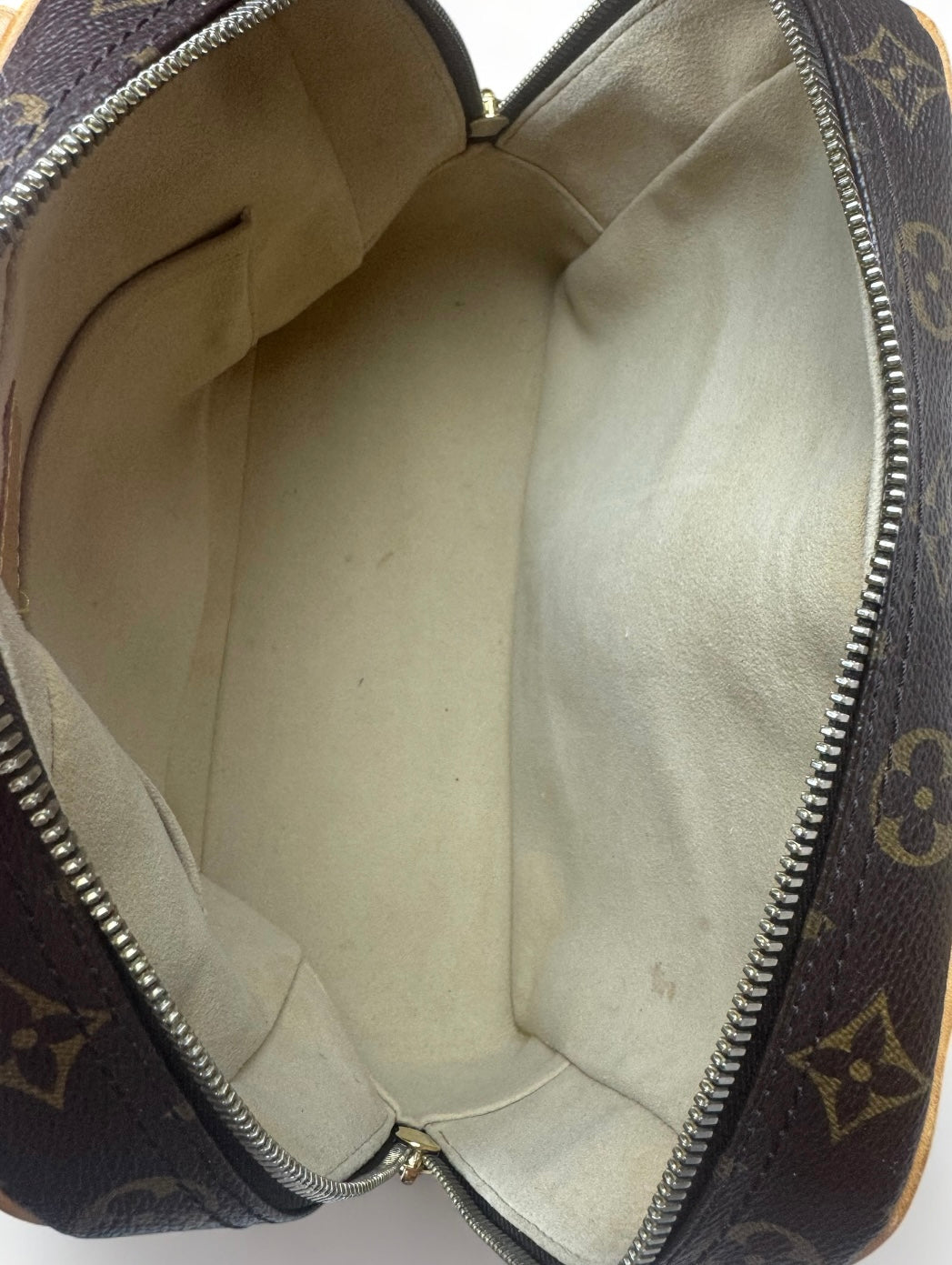 Louis Vuitton Manhattan PM Handtasche Monogram Braun