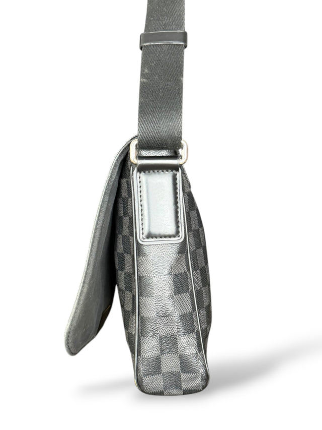 Louis Vuitton District Messenger Crossbody Umhängetasche Damier Graphit