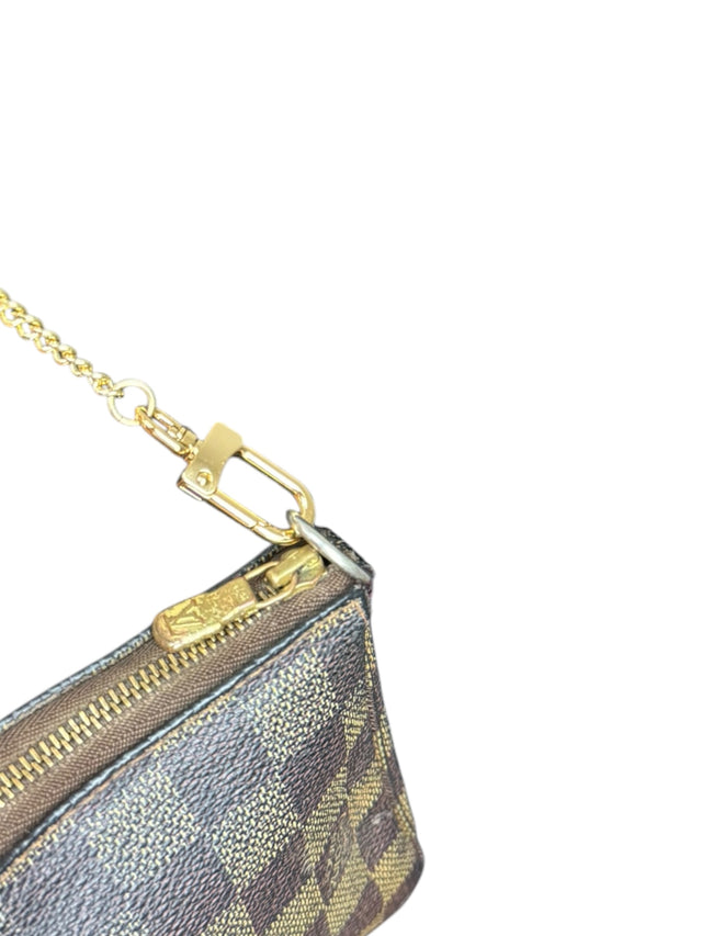 Louis Vuitton Pochette Accessoires Handtasche Damier Ebene