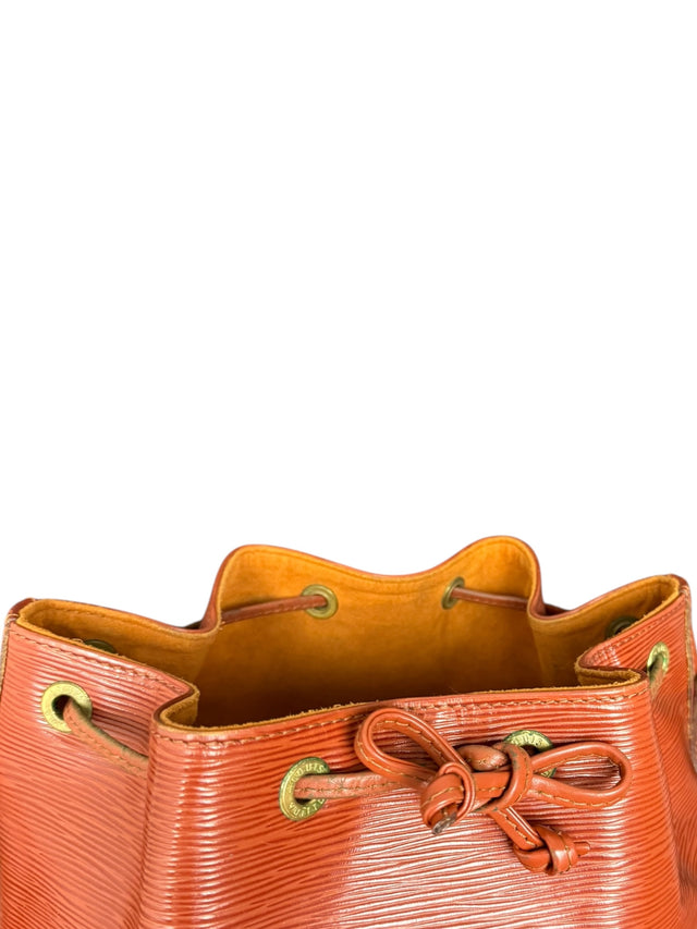 Louis Vuitton Sac Noe Petit Handtasche Epi Leder Braun Orange