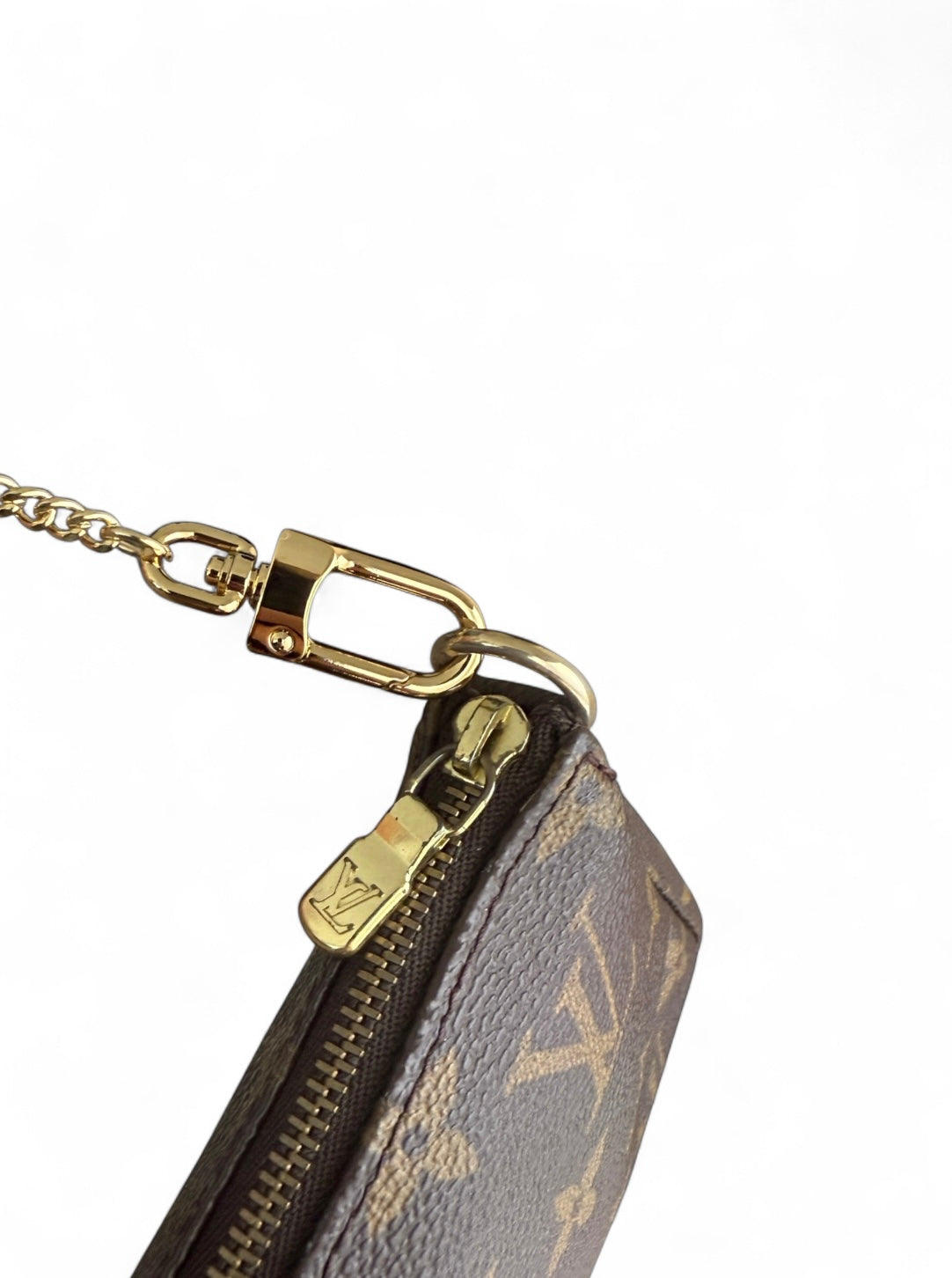 Louis Vuitton Pochette Accessoires Handtasche Monogram Braun