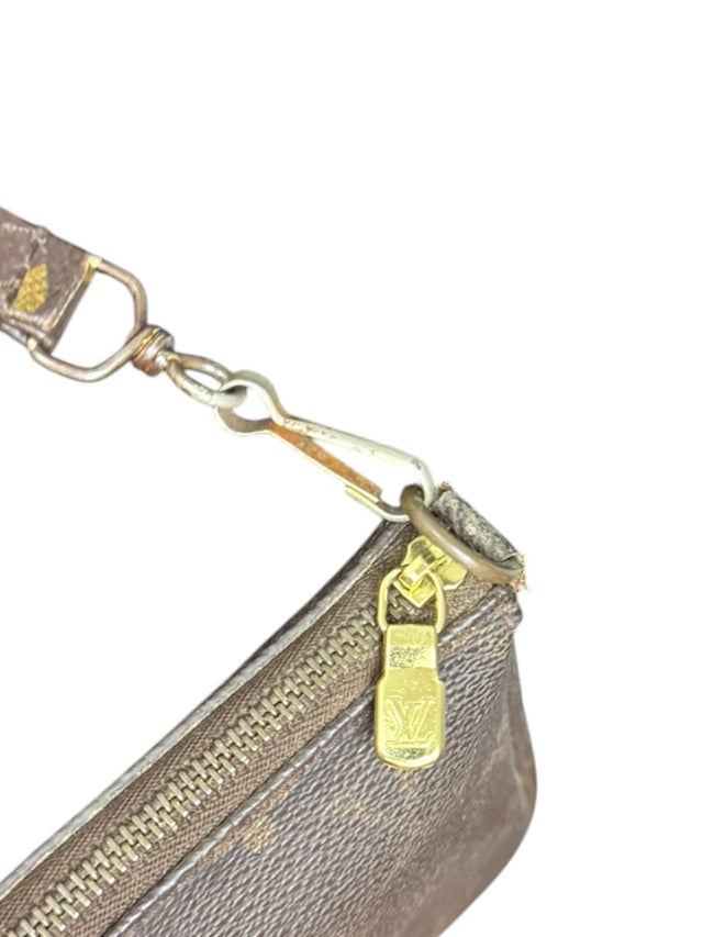 Louis Vuitton Pochette Accessoires Handtasche Crossbody Monogram Braun