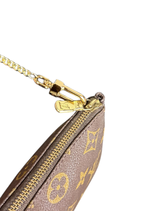 Louis Vuitton Pochette Accessoires Handtasche Baguette Monogram Braun