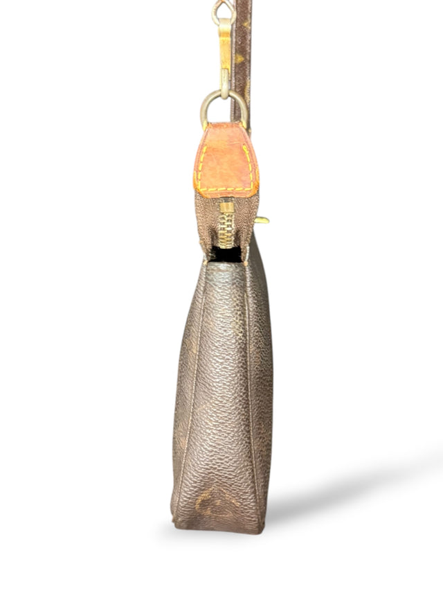 Louis Vuitton Pochette Accessoires Handtasche Crossbody Monogram Braun