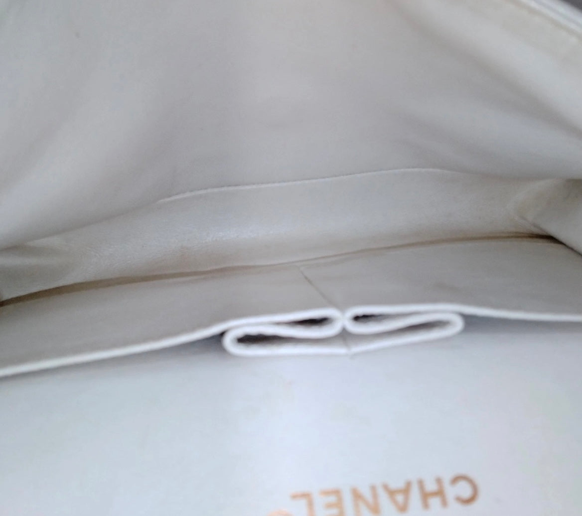 Chanel Lambskin Classic Double Flap Bag Medium Handtasche